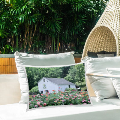 Coussin d'extérieur imprimé campagne par Lori Deiter