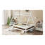 Lit plateforme simple en forme de maison avec escalier, structure de lit pour enfant à profil bas en bois massif, design amusant enfantin en blanc clair-813695085