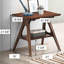 Table de bout en bois avec tablette - idéale pour l'intérieur de la maison Finition noyer brun moderne Mid-Century