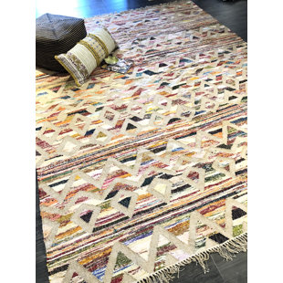Strawser Geometric Indoor Rug