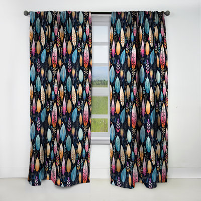 Tribal Dreamscape Feather Motif Boho II - Rideau occultant abstrait Boho - 1 panneaux