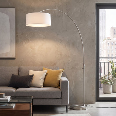 Lampe à arc 92 po Float - acier nickel satiné, base nickel satiné, demi-dôme en lin blanc, à intensité variable, ampoule incluse