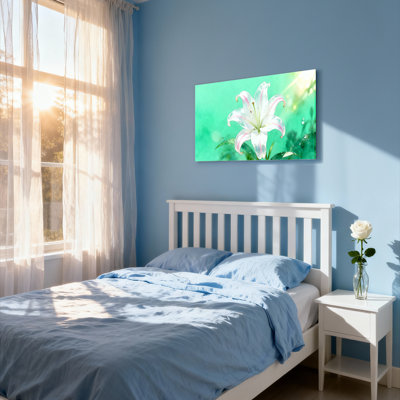 Tableau mural sur toile tendue représentant un lys blanc sur fond vert tendre avec effet de lumière du soleil, idéal pour décorer un salon, une chambre ou un bureau.