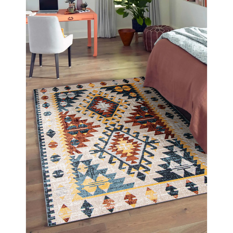 Areeg Indoor Rug, Rectangle 5' x 7'