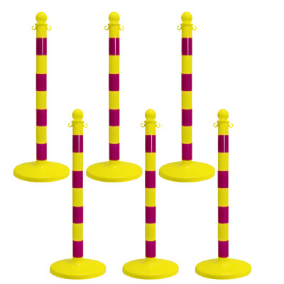 Mr. Chain 40'' H HDPE Post