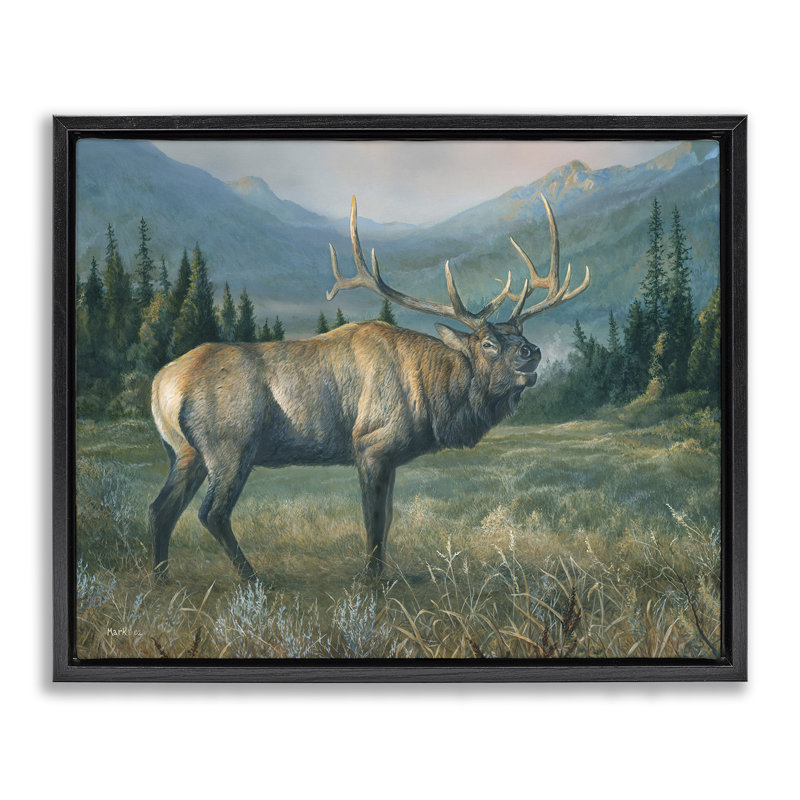 «Powerful Elk in Field» par Laura Mark-Finberg, H 17 po x l 21 po, Cadre flottant orme Montalcino