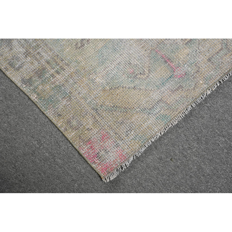 Tapis turc rétro tissé à la main dans des tons terreux avec motif géométrique complexe