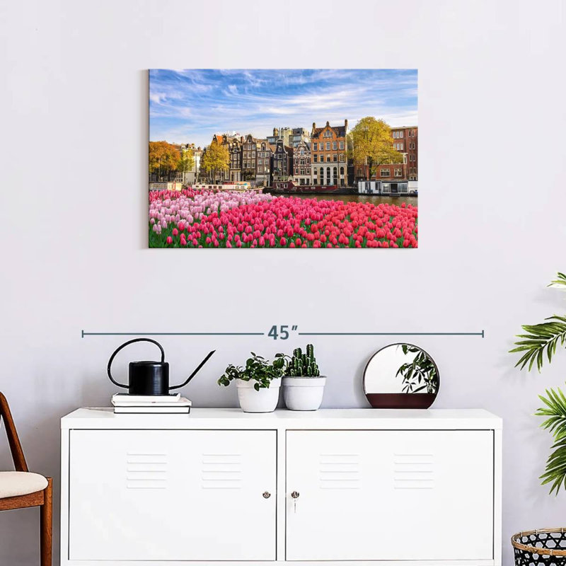 Tulipes du canal Sirci à Amsterdam, H 20 po x l 30 po