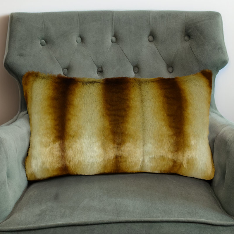 Oreiller en fausse fourrure de Chinchilla Thomas Collection®, Rectangle H 25 po x l 12 po