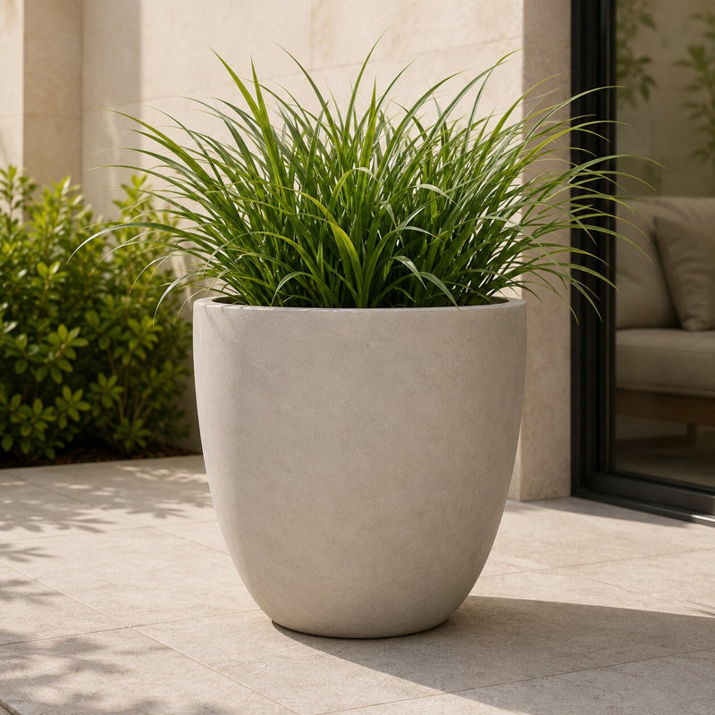 Pot à fleurs en béton Karola, Béton patiné, H 17 po x l 18 po x P 18 po