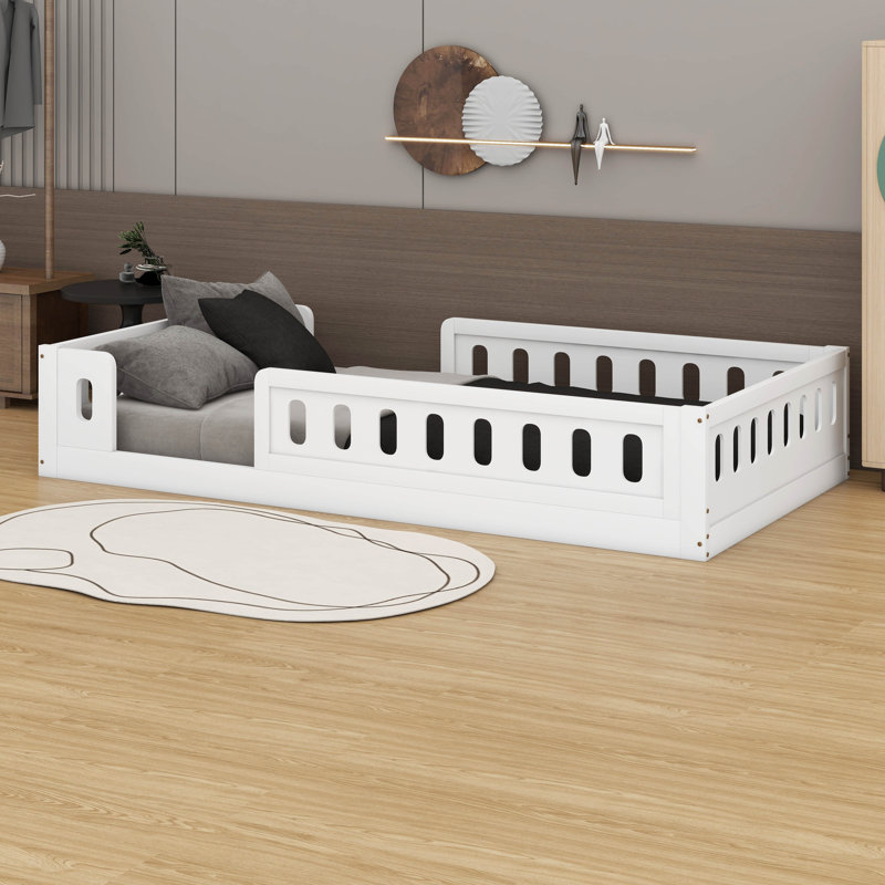 Lit plateforme simple avec garde-corps et base de lit en bois, Blanc