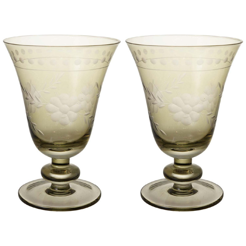 Verre à pied en verre gravé vert