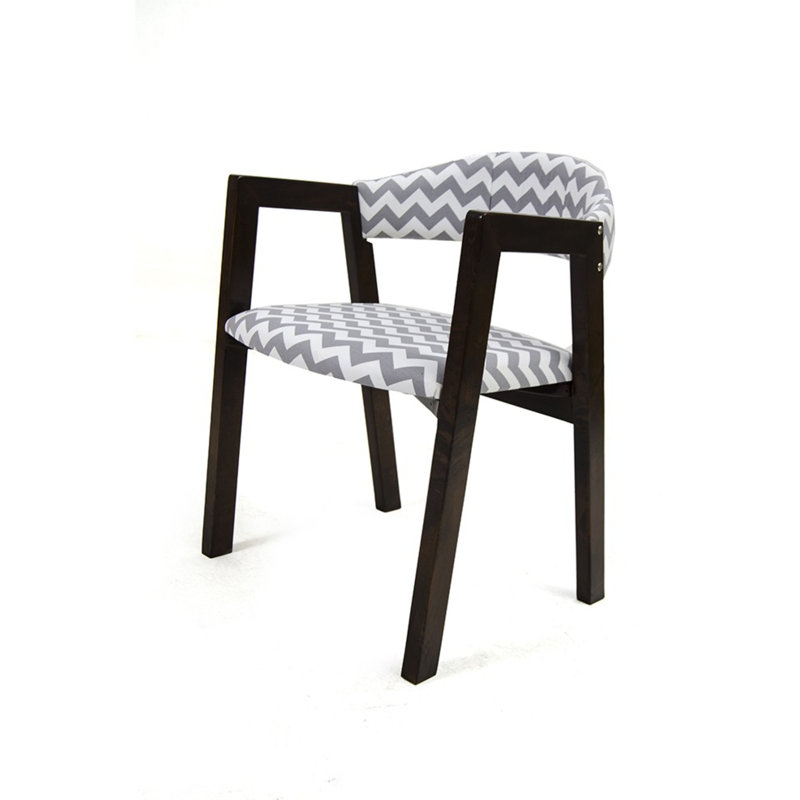 Chaise avec accoudoirs