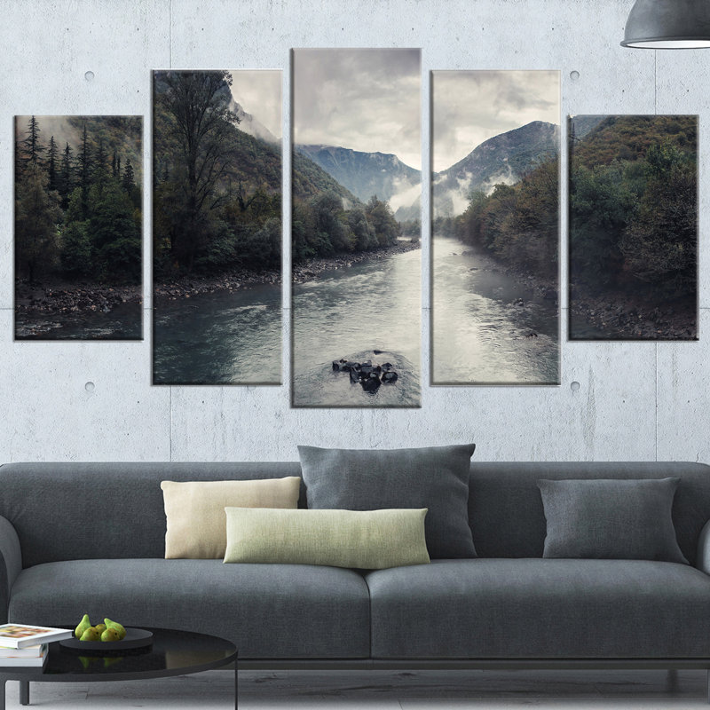 «Mountain River with Fog and Rain», ensemble de 5 reproductions de photos sur toiles tendues