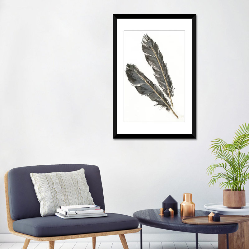 « gold plumes iii on white », reproduction d’art sur toile tendue, Papier avec cadre noir, L 24 po x H 32 po x P 1 po, Blanc