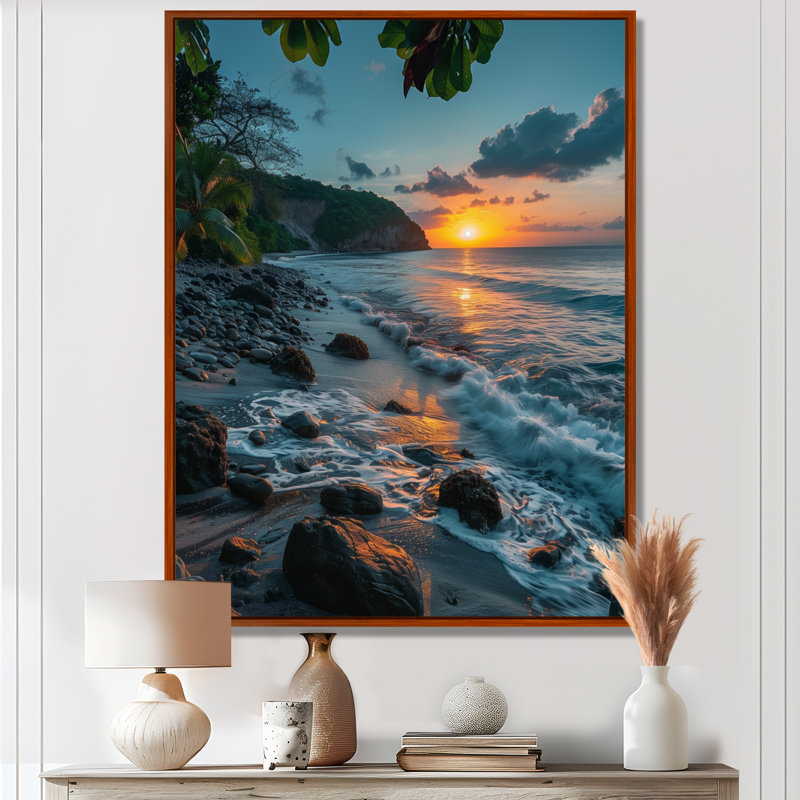 Photo panoramique de la plage rocheuse au lever du soleil IV - salon d'art mural de plage, Toile avec cadre flottant brun