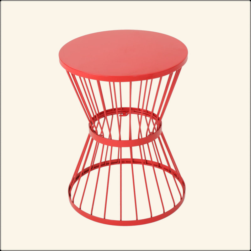 Table d'appoint d'extérieur sophistiquée avec attrait artistique et fabrication durable, Rouge