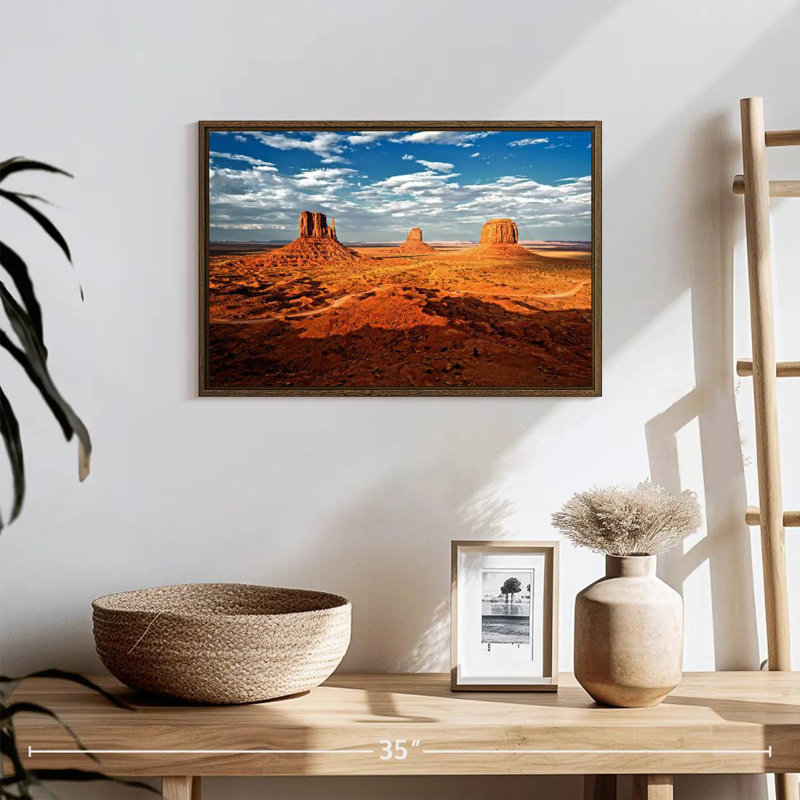 Monument Valley I, 19 po x 13 po, Cadre flottant noyer