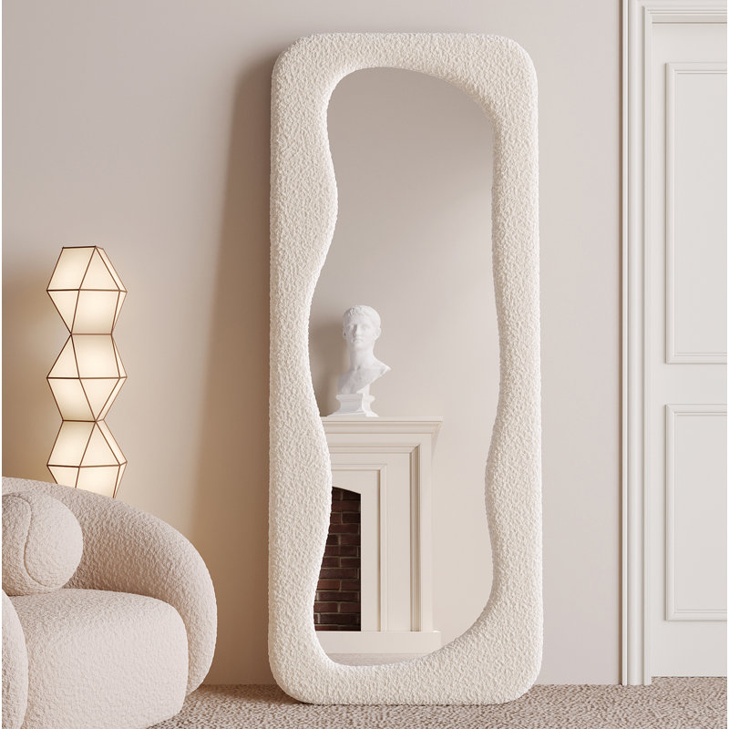 Wavy Mirror