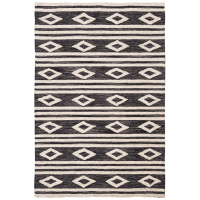 Vedika Hand Tufted Wool Southwestern Rug