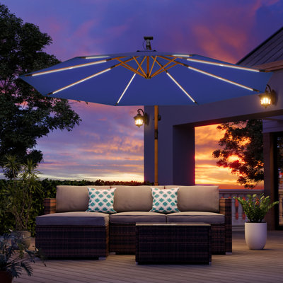 Parasol en porte-à-faux en bois 10 pi avec DEL solaire (base non incluse)