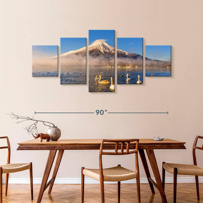 Cygnes près du mont Fuji