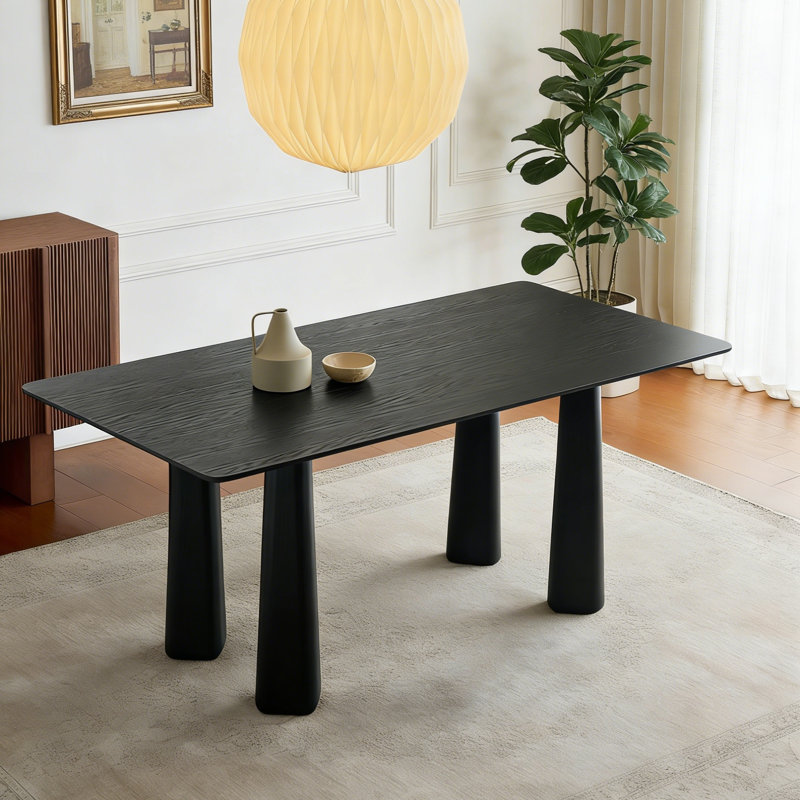 Table de salle à manger moderne au design minimaliste noir