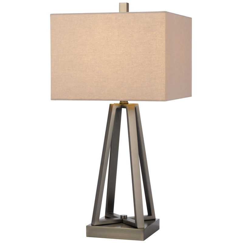 Lampe de table en métal de 28,25 po de hauteur avec finition en acier brossé et abat-jour carré en tissu