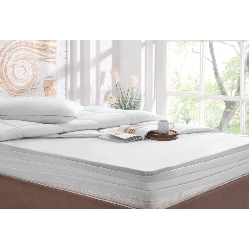 Tewksbury Mattress Protector, Noiseless Soft And Long Lasting, Machine Washable Up To 90 Degrees, Extra Long Twin