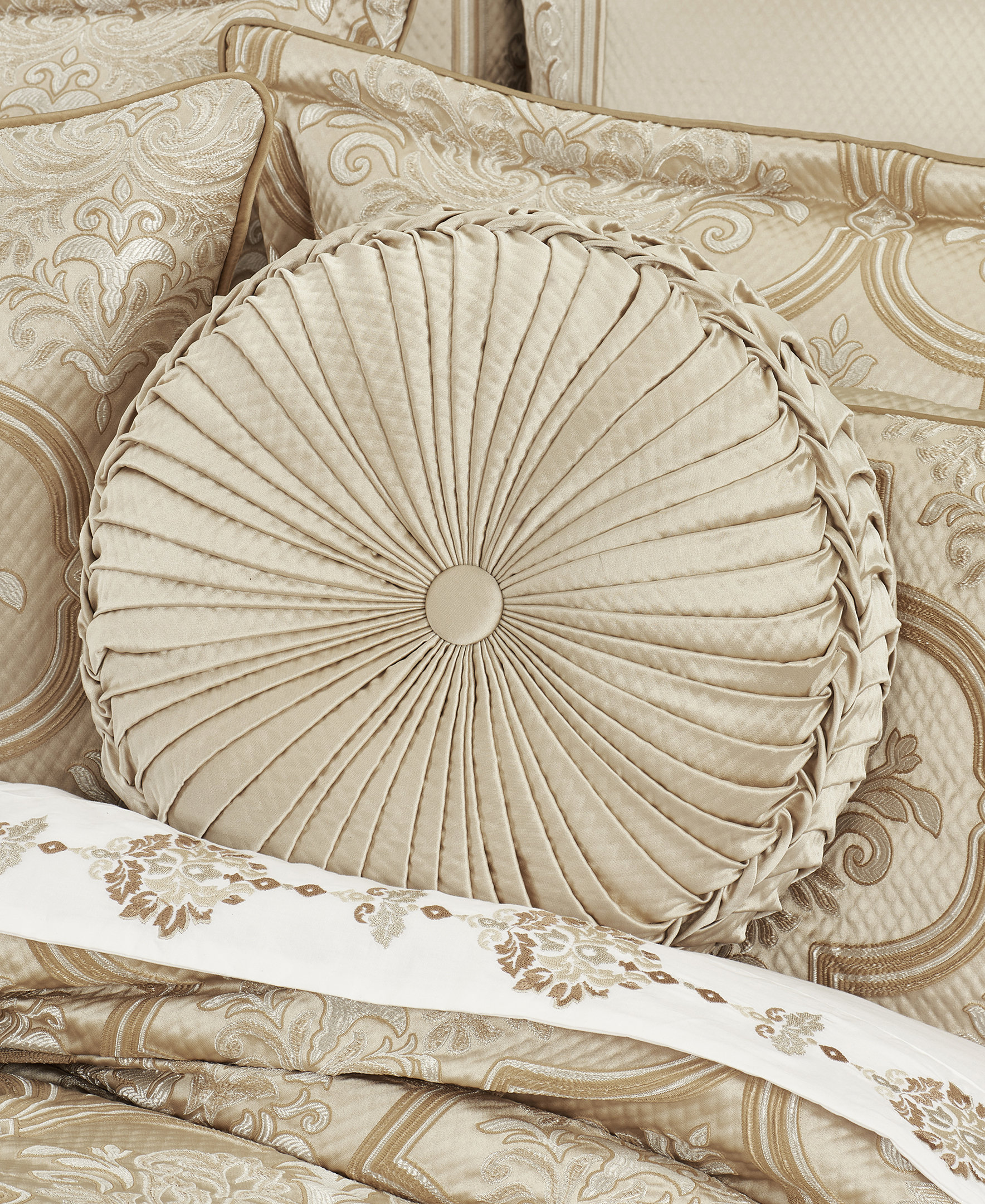 opalhouse round pillow