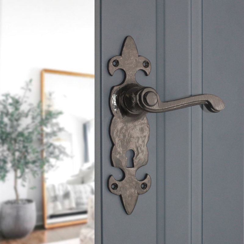 Fleur De Lys Lever Handle Black Iron