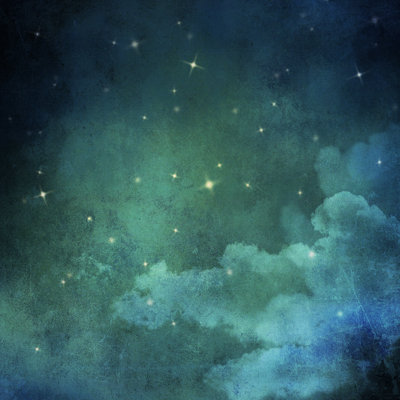 Ciel nocturne avec nuages et étoiles par Vasaleks