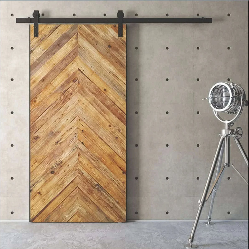 Porte de grange en bois avec quincaillerie d'installation