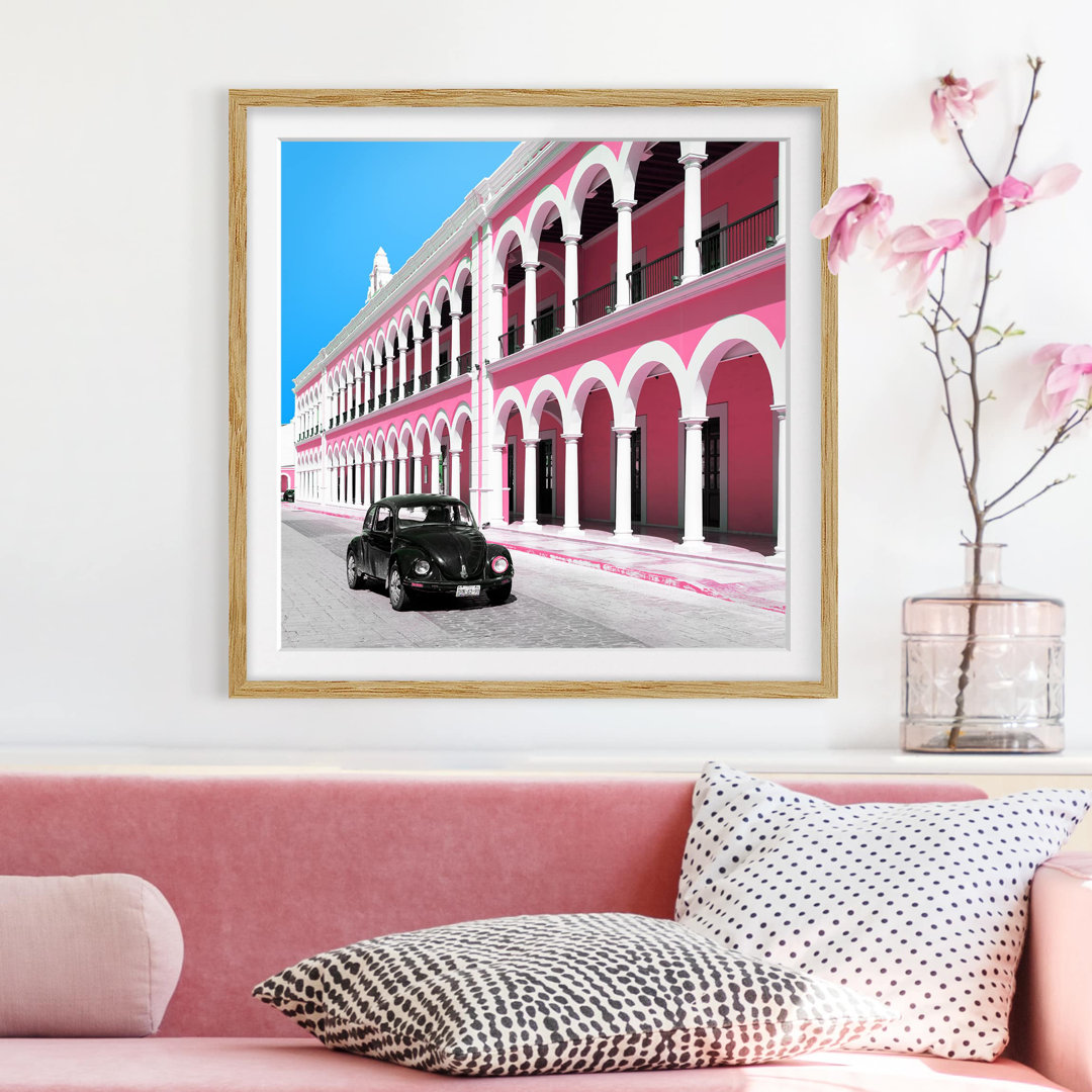 Gerahmter Fotodruck Black Beetle Pinke Facade