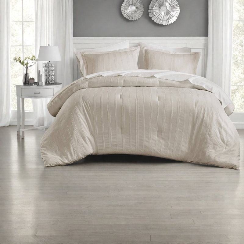 de literie pour très grand lit deux pièces, maison moderne rayée en polyester doux