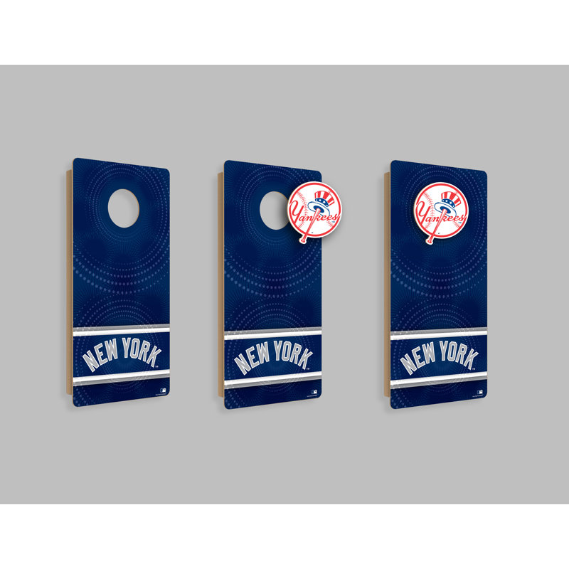 Mini cornhole mural New York Yankees