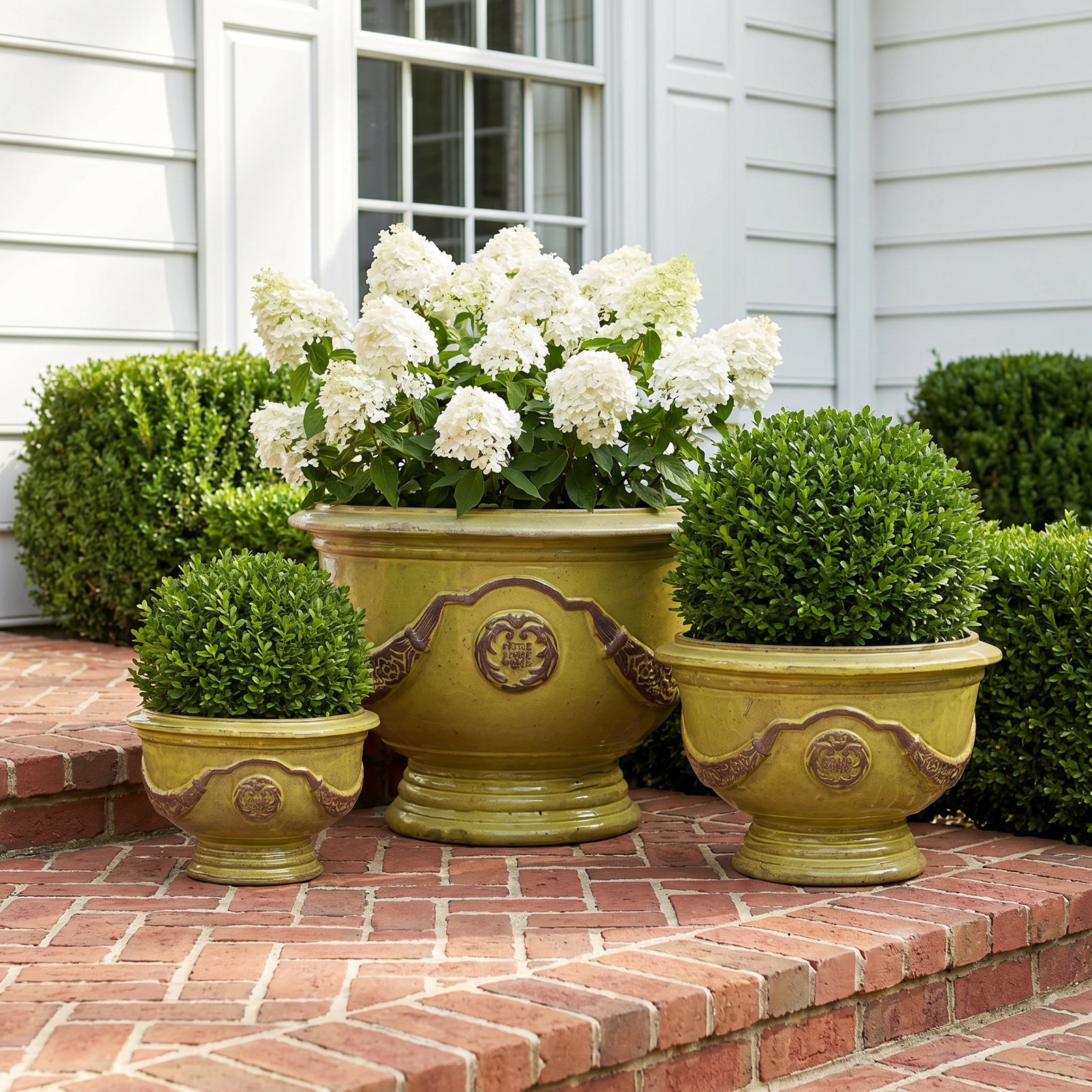 Anduze 20" Ceramic Pot Planter
