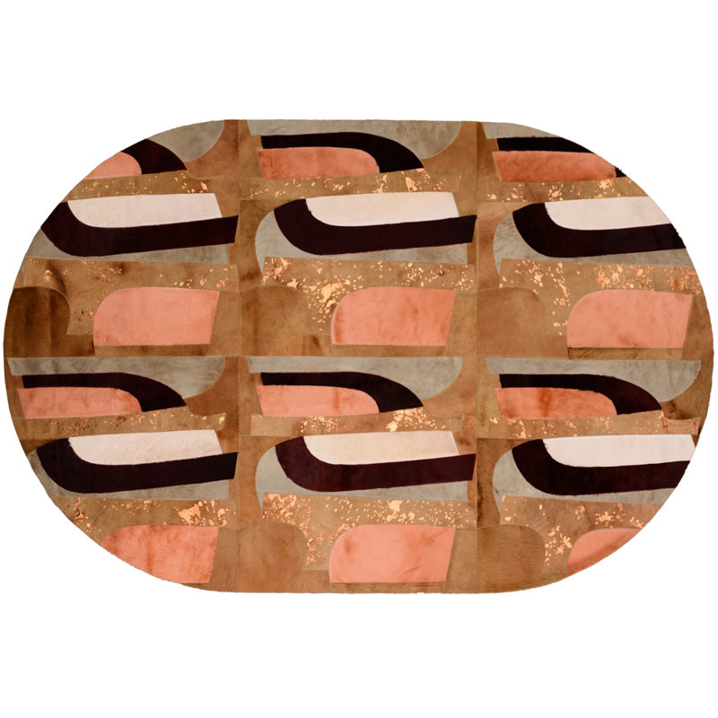 Tapis imprimé peau de vache Art Hide X Greg Natale, Ovale 6 pi 7 po x 9 pi 8 po