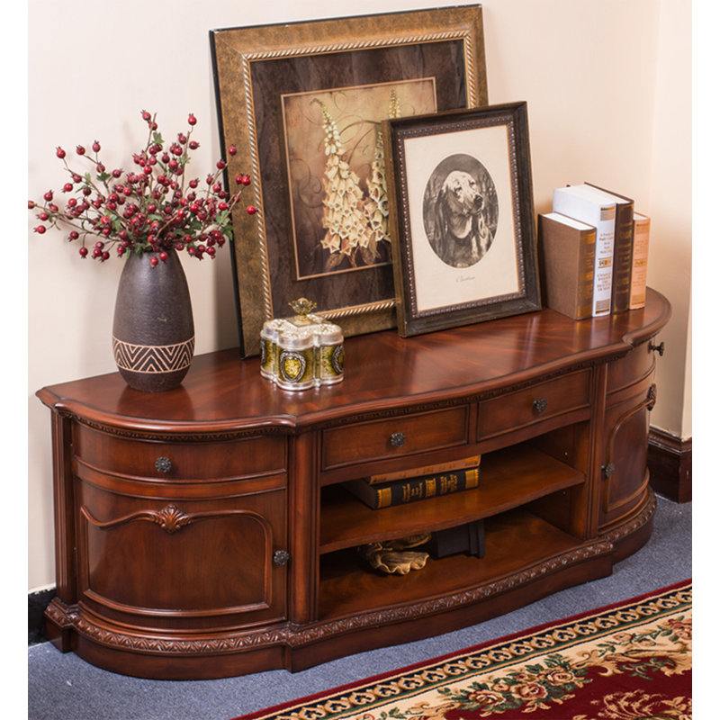 Armoire à tiroirs et tablettes ouvertes