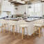 Tabouret de bar et de comptoir pivotant avec cadre en bois Caelus (ensemble de 3)-117581494-117581497