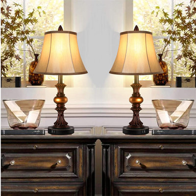 Oberlander USB Table Lamp