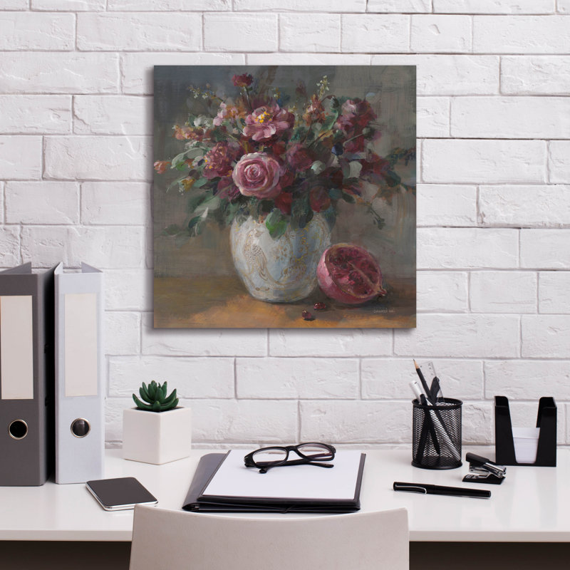 «Moody Rich Fall Florals» par Danhui Nai, art mural sur toile, H 18 po x l 18 po
