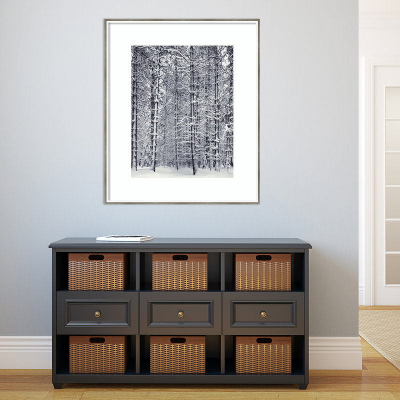 «Pine Forest in the Snow Yosemite National Park» par Ansel Adams - impression d'un seul cadre, L 31 po x H 37 po x P 2 po