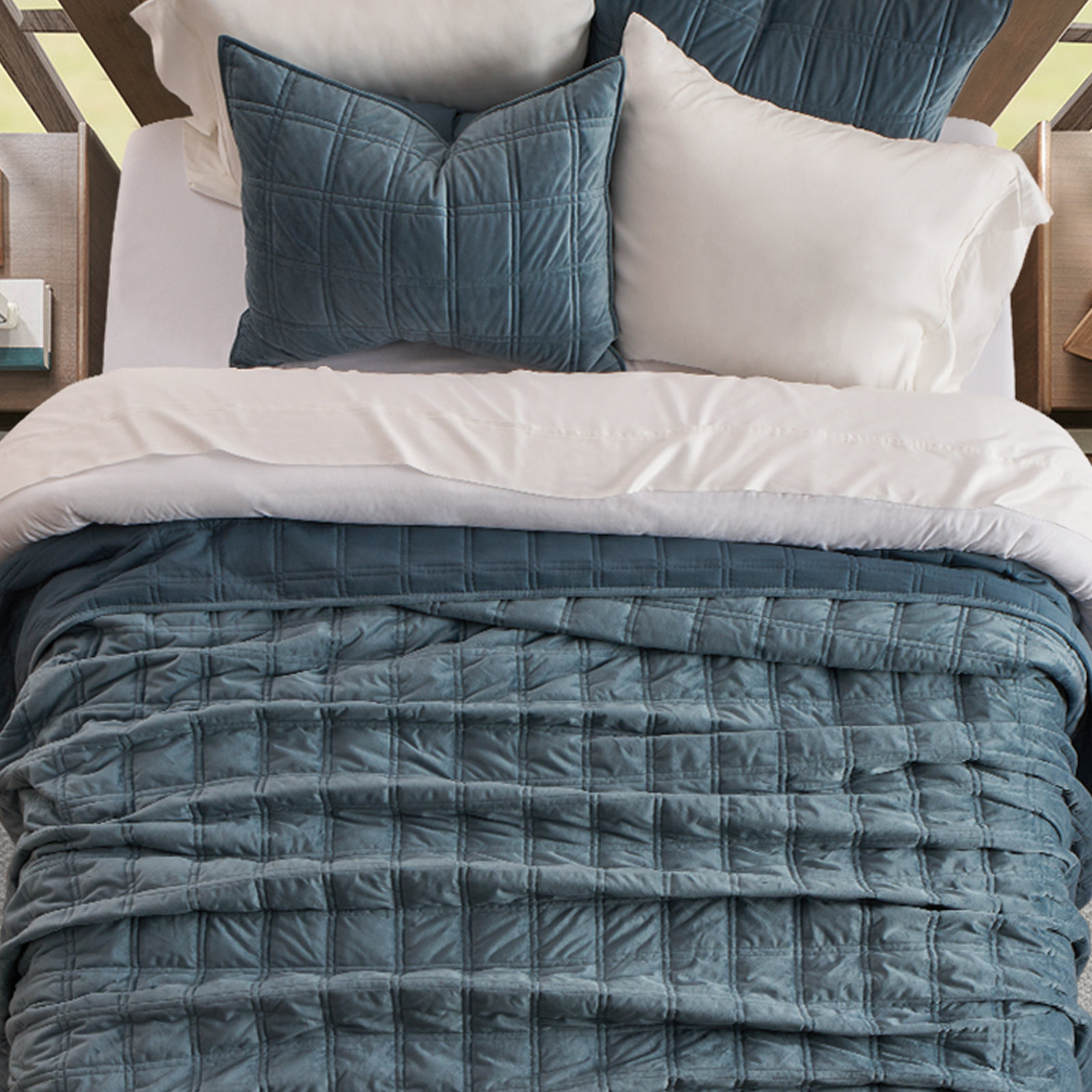 Velvet Quilt Set, Stormy Blue, Queen Quilt + 2 Queen Shams