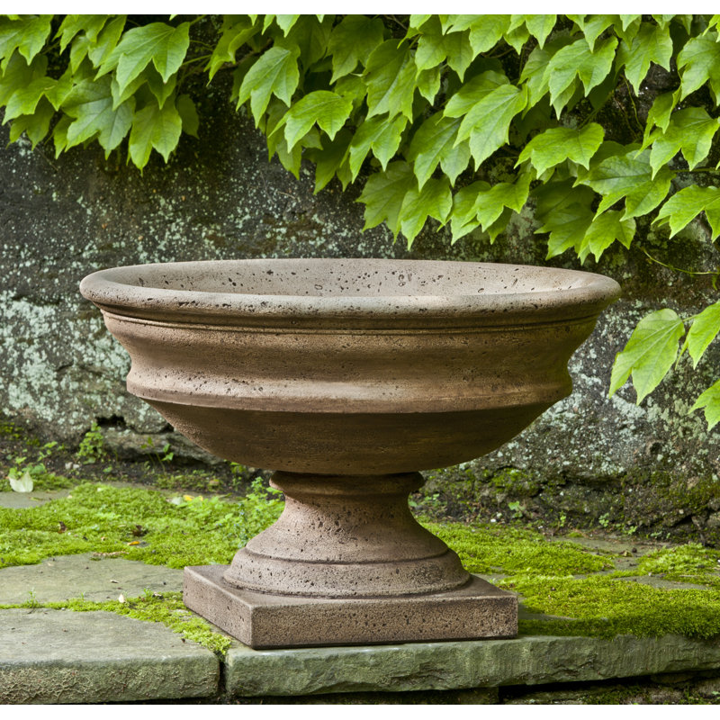 Newberry Handmade Planter, Pietra Vecchia
