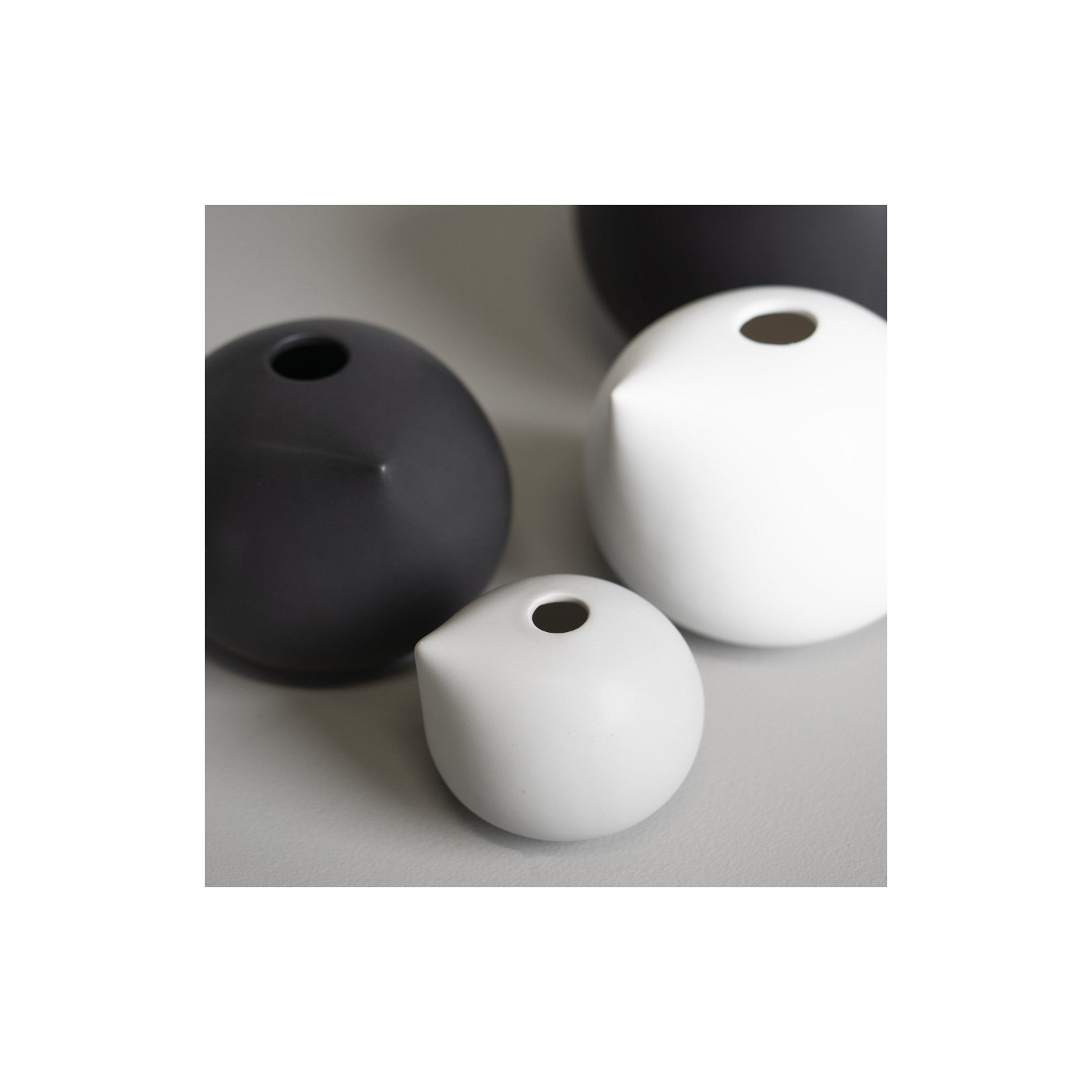 Ceramic Table Vase, 7.87" H x 7.87" W x 7.87" D, White