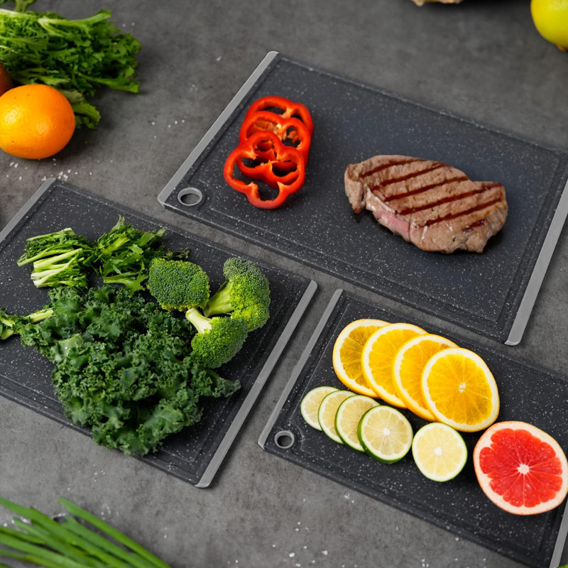 Light Gray Plastic 3-Piece Cutting Board Set with Non-Slip Feet