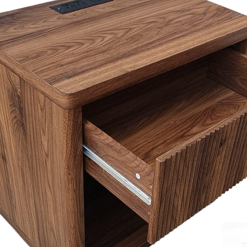 Table de chevet spacieuse avec rangement de tiroir, conception cannelée et esthétique moderne pour la chambre à coucher et le salon