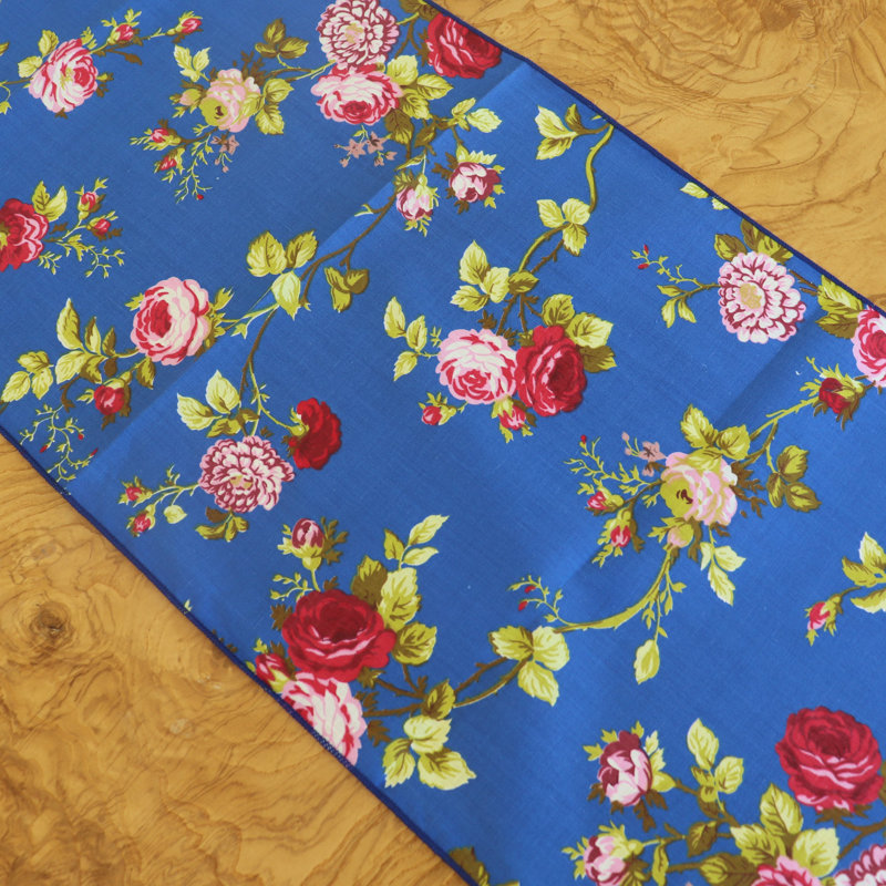Vintage Floral Large Roses Print Table Runner, 120" Rectangle