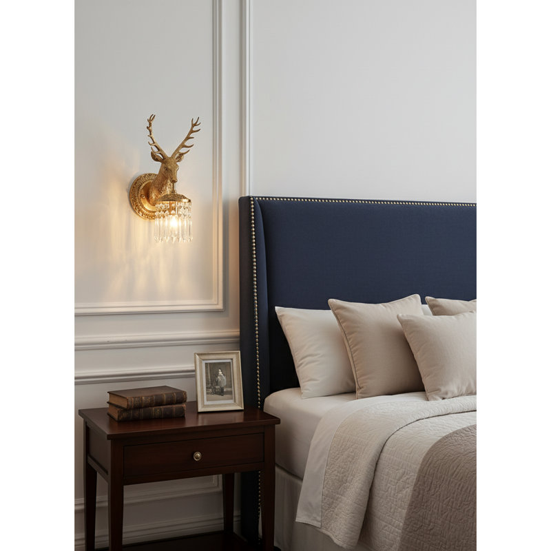 Lampe murale en laiton et cristal